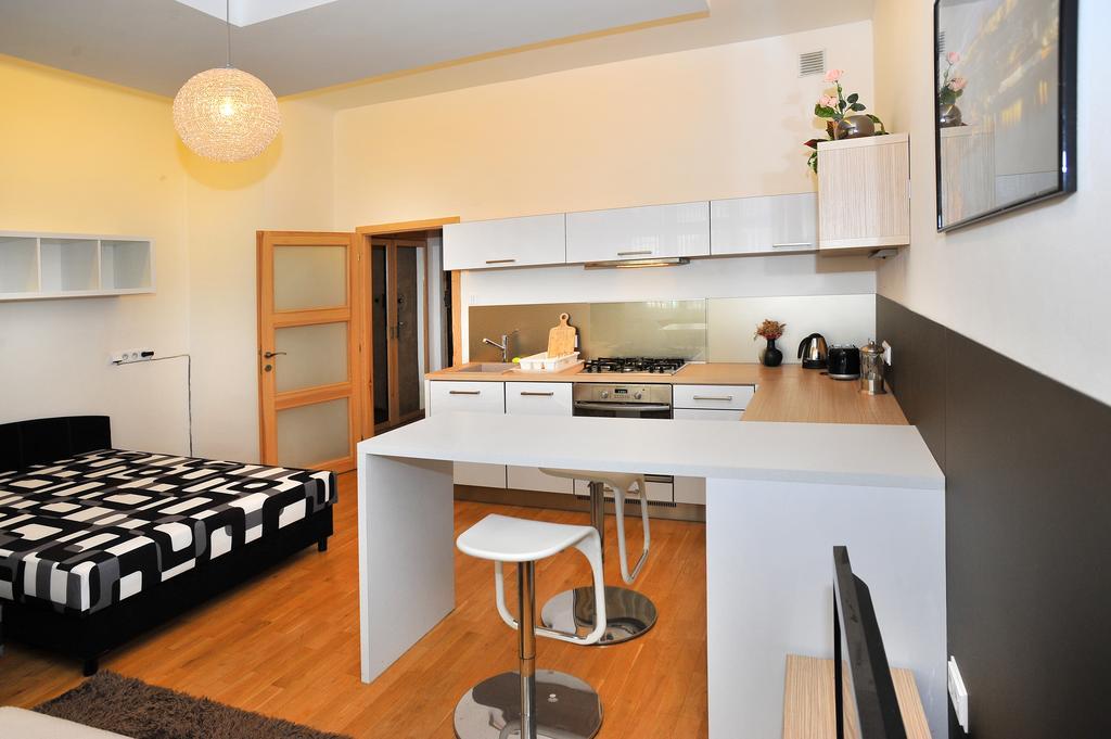 Apartment Near The Old Town Square Prague Room photo