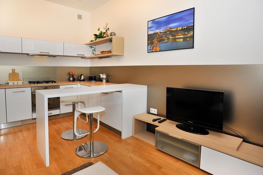 Apartment Near The Old Town Square Prague Room photo